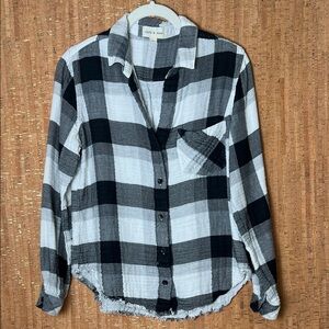 Anthropologie Cloth and Stone Black and White Plaid Button-Up Shirt Small